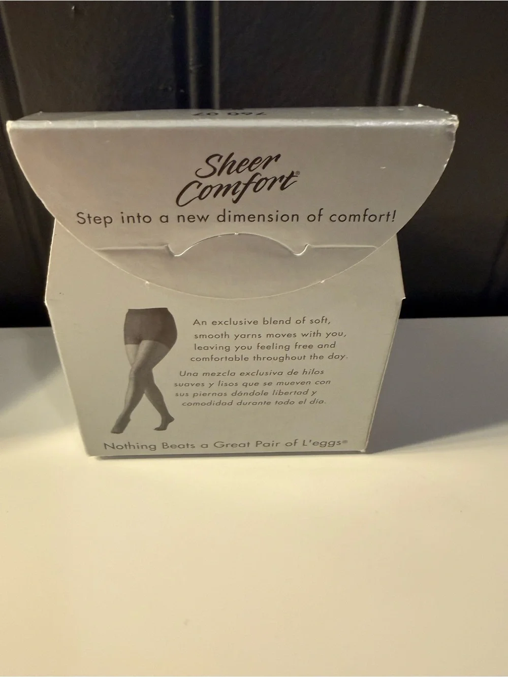 L'eggs SilkenMist & Sheer Comfort Control Top Pantyhose - Sun Beige & Suntan